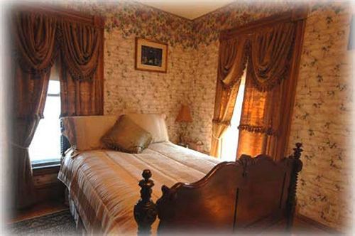 Whitefield The Lion And The Rose Bed & Breakfast المظهر الخارجي الصورة
